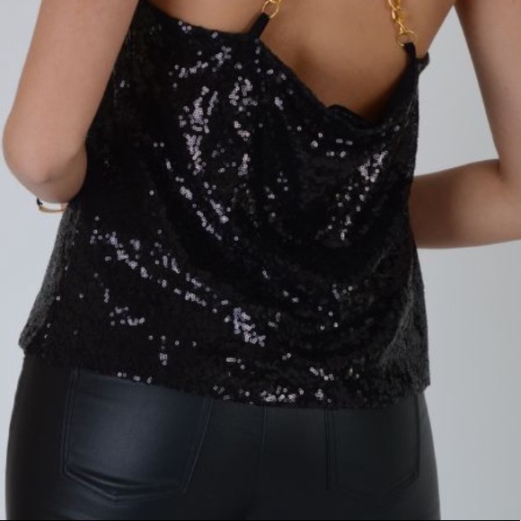 🎉Black Sequin Tank Top with Gold Colored Chain Details! - Picture 4 of 7